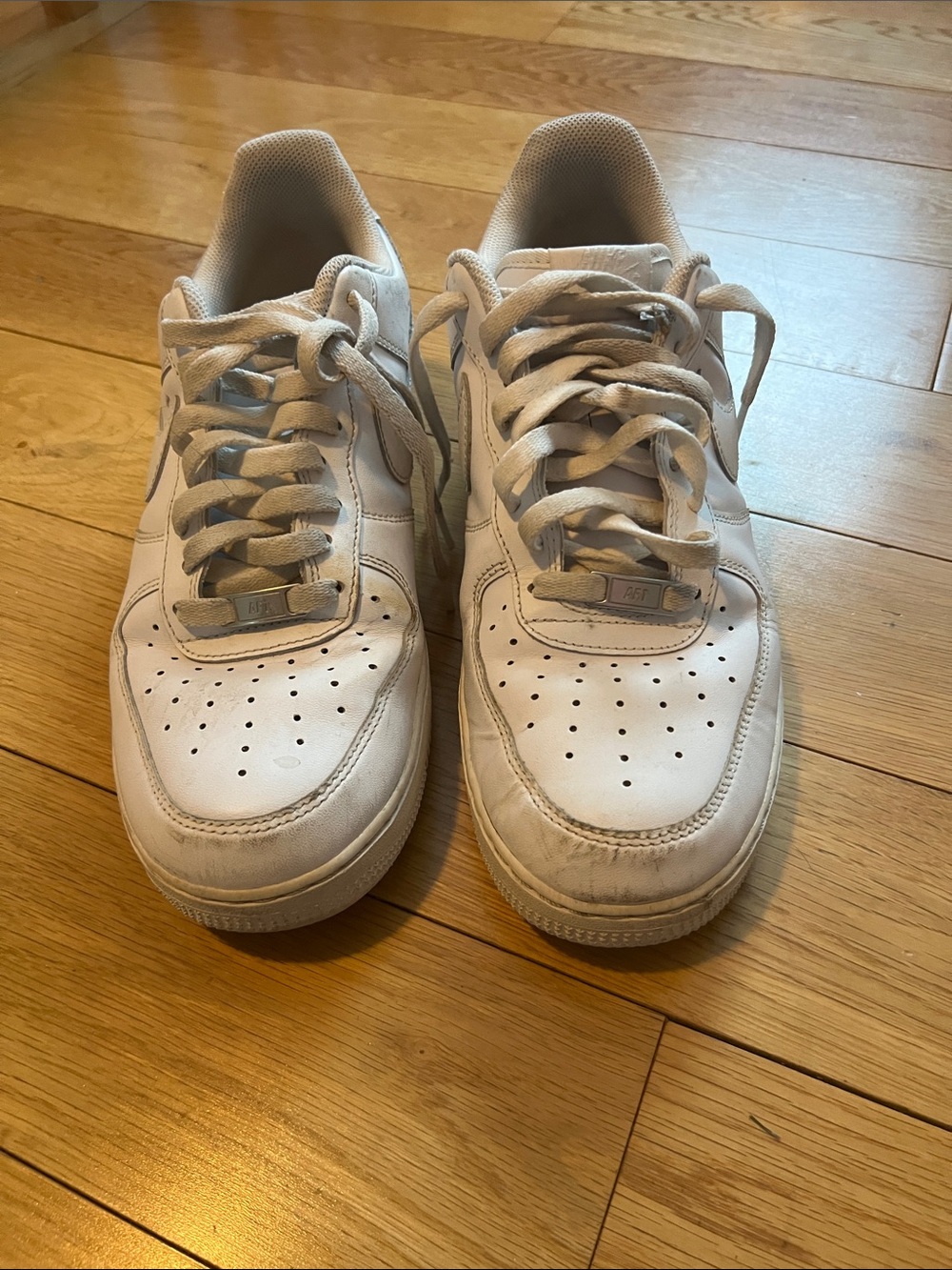 Nike Men's White Low-Top Leather Sneakers